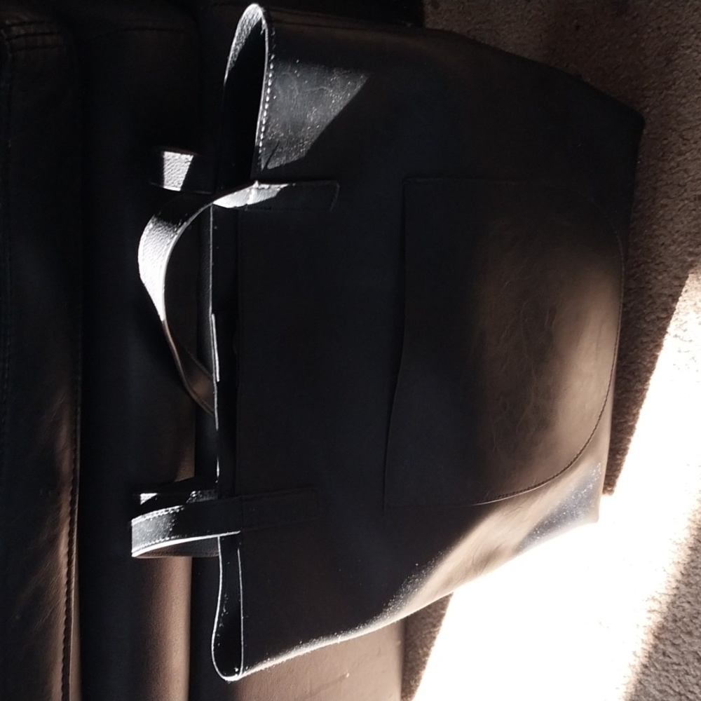 Large front pocket tote
